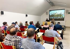 Vitoria ha pasado de tener un tejido social «activo» a que sus colectivos sientan «irrelevantes» los foros de participación.