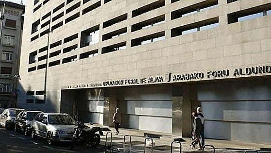 La Diputación de Álava traslada a la Fiscalía un caso de fraude fiscal de 1,3 millones de euros