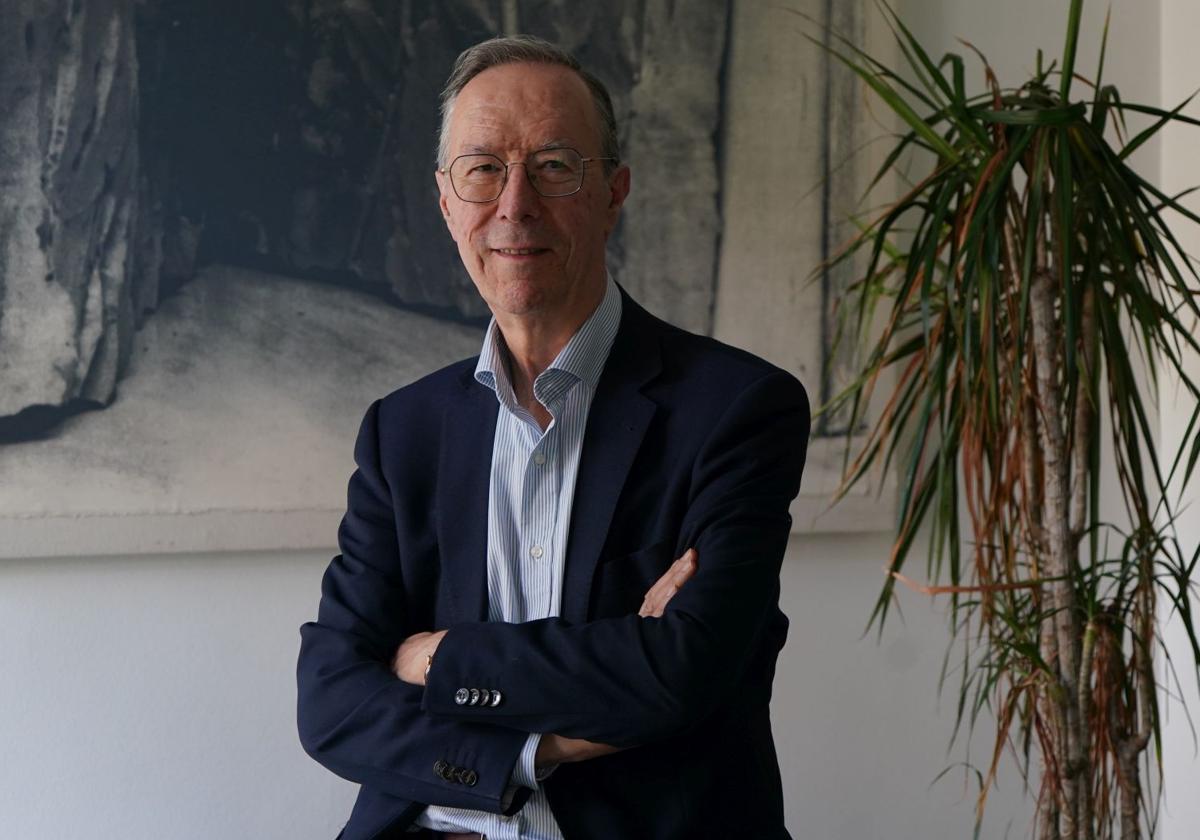 López Basaguren está considerado como uno de los principales referentes académicos en torno al modelo autonómico y el federalismo.