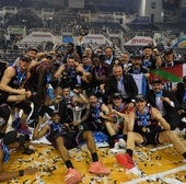 El Bilbao Basket celebra el título de la Europe Cup.