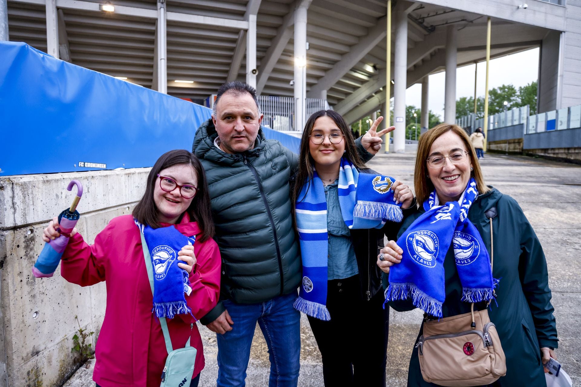 El apoyo de la afición albiazul en imágenes