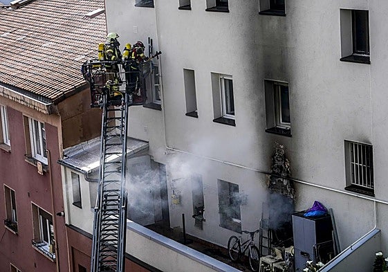 El incendio en el Casco Viejo de Vitoria en imágenes