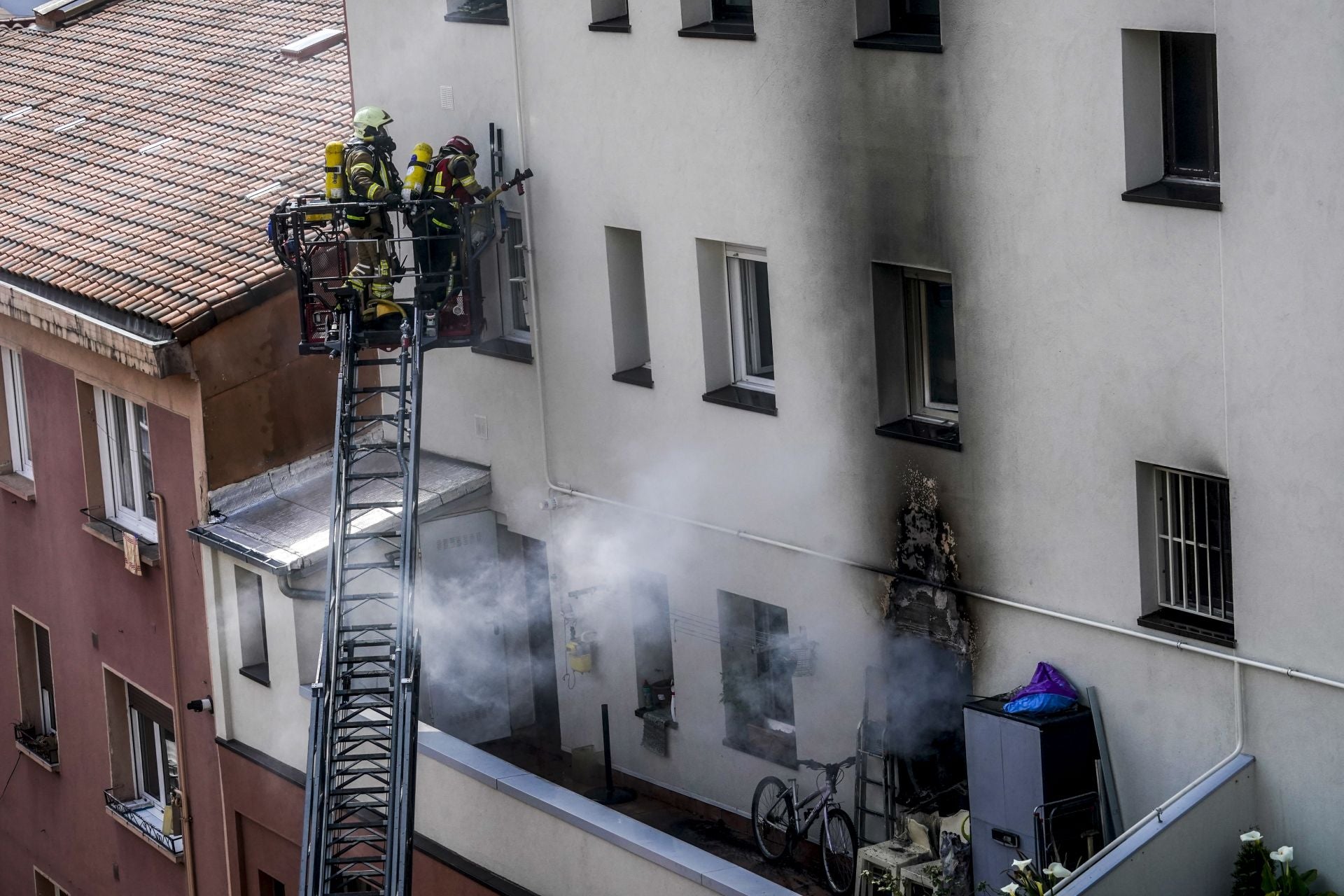 El incendio en el Casco Viejo de Vitoria en imágenes