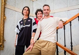 Carolina Yuste, Miriam Montilla y Marcel traen a Vitoria 'Caperucita en Manhattan'.