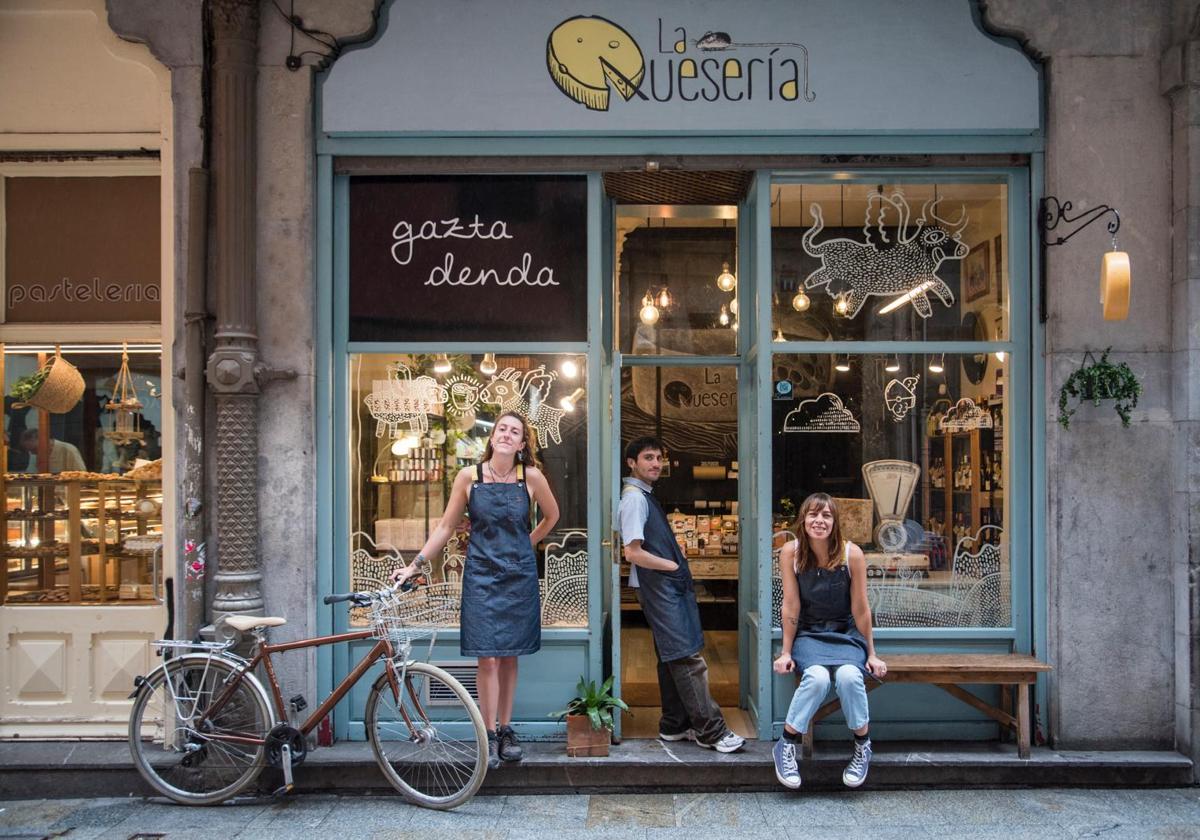 Roban la bici de 'La Quesería' de Bilbao, un símbolo de esta tienda del Casco Viejo.
