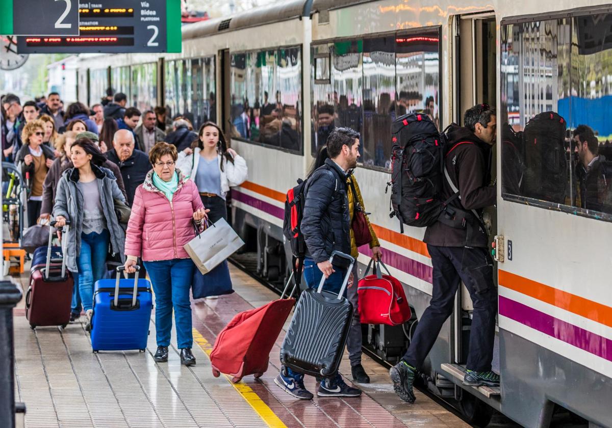 El nuevo Cercanías de Álava añade un 50% de nuevos trenes y recorridos ampliados