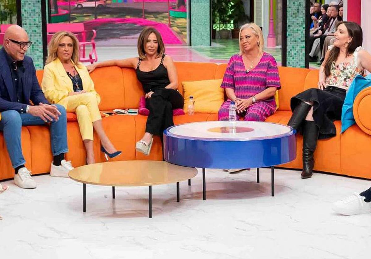 Las mínimas audiencias dejan al borde del precipicio a 'La familia de la tele'