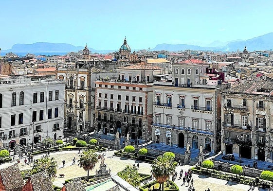 La ciudad cuenta con una bella arquitectura normanda que los vikingos promovieron en el tiempo que estuvieron en la ciudad.