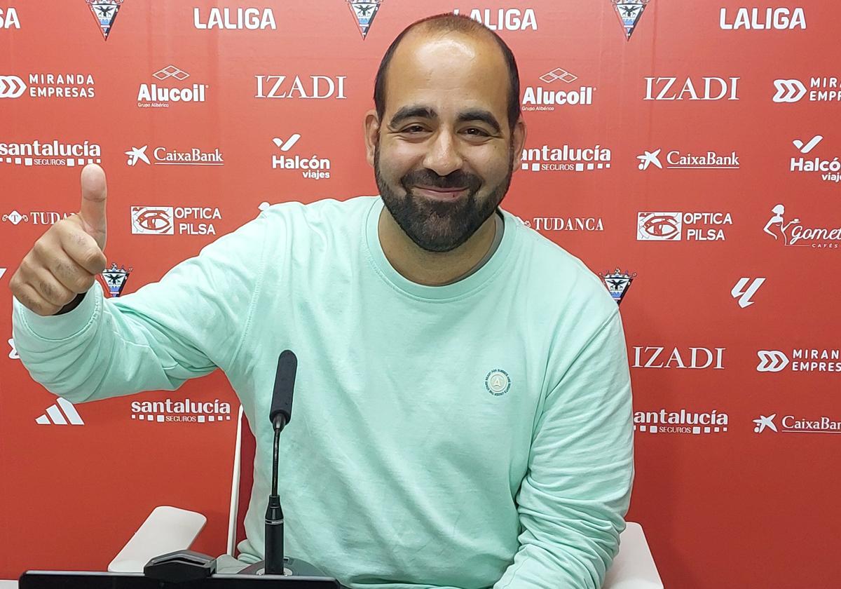 El entrenador del filial confía en sus jugadores.