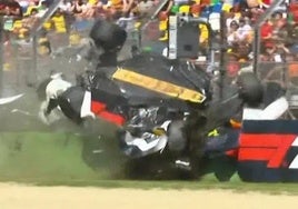 Brutal accidente de Tsunoda en los entrenamientos del G.P. de Ímola