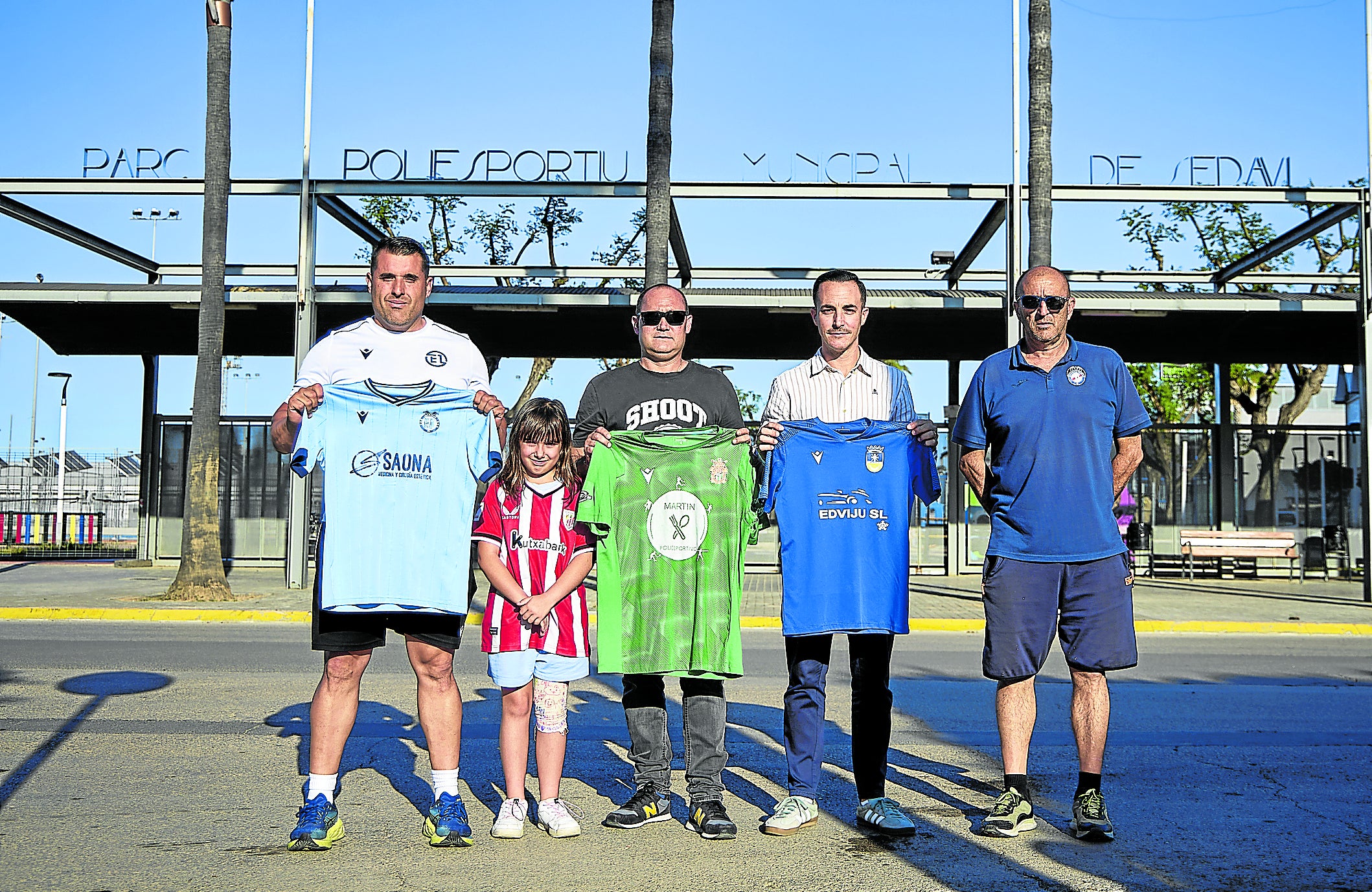 Los clubes destrozados por la dana: «El fútbol consigue que los niños olviden el olor a barro»