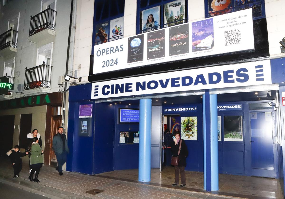 Sesiones del Cine Novedades de Miranda a beneficio del proyecto de Manos Unidas