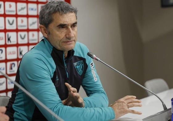 Valverde, en la rueda de prensa de Lezama.