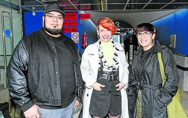 Chick Suárez, Naroa Madinabeitia y Shandra Barroso.