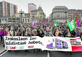 Manifestación sindical en apoyo a la Escuela Pública vasca.