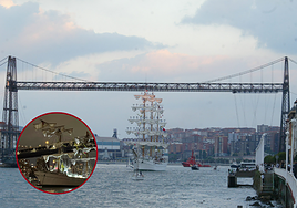 El buque escuela de la Armada de México al cruzar por el Puente Colgante en 2007; en el detalle, el navío tras chocar con el puente de Brooklyn