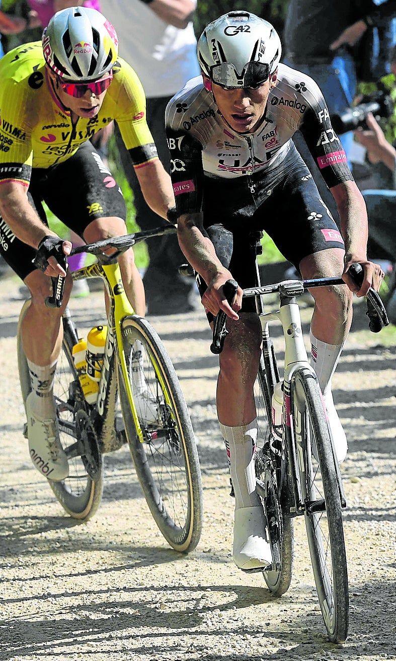 Del Toro, primer mexicano de rosa en el Giro