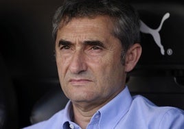 Ovación de Mestalla a Valverde en el regreso «a la que fue tu casa»