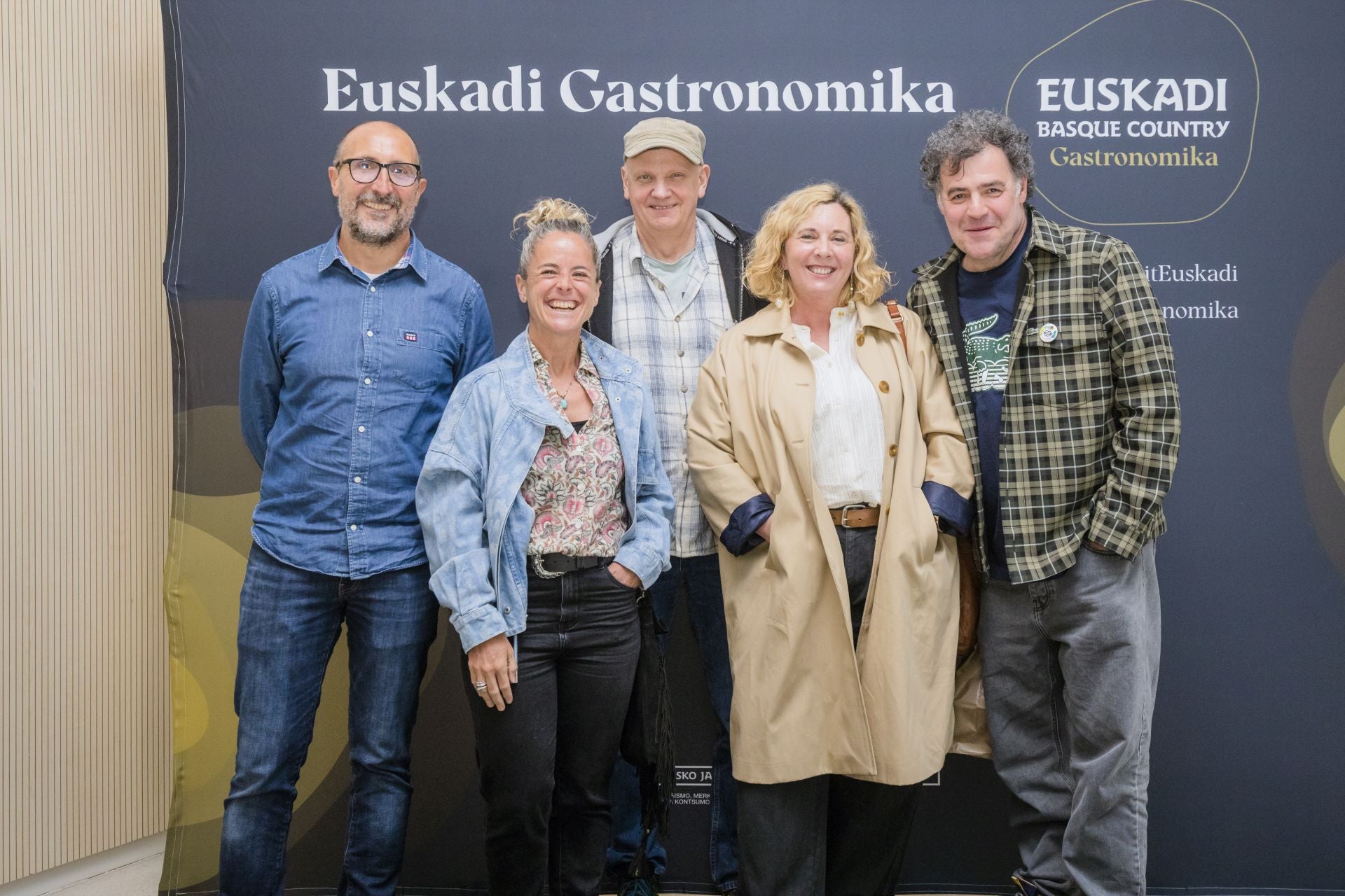 Jesús Mújica, Oihana Aranbarri, Joe Fesser, Ana Azurmendi e Inazio Egaña. 