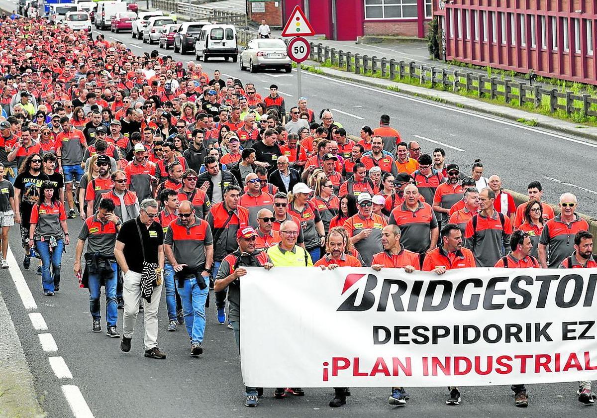 Bridgestone cierra un acuerdo con los sindicatos y reduce en 126 el número de salidas