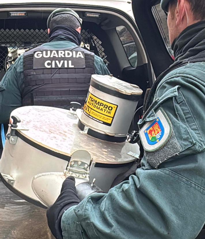 Imagen secundaria 2 - Desmantelada una banda dedicada al tráfico de speed y marihuana en varias provincias, entre ellas Bizkaia