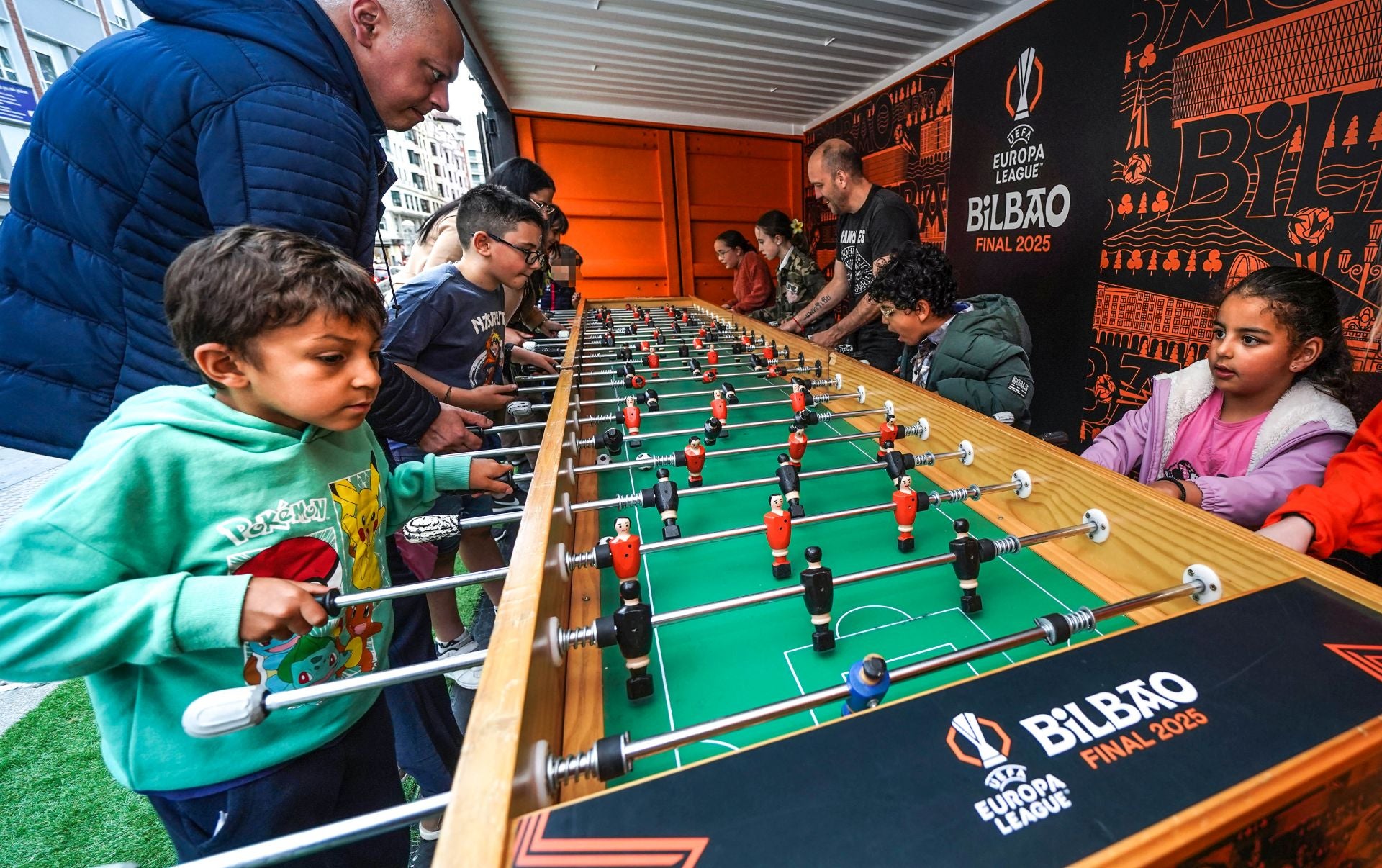 Bilbao, engalanada para la gran final de la Europa League