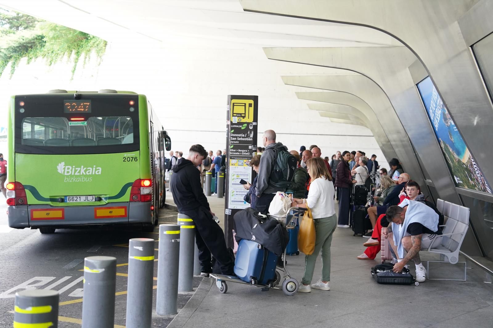 El desembarco inglés en el aeropuerto de Bilbao