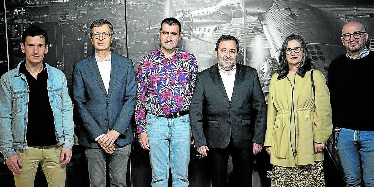 Koldo Bilbao, César Coca, Ignacio García, Juan Carlos Matellanes, Cristina García y Pablo Romero.