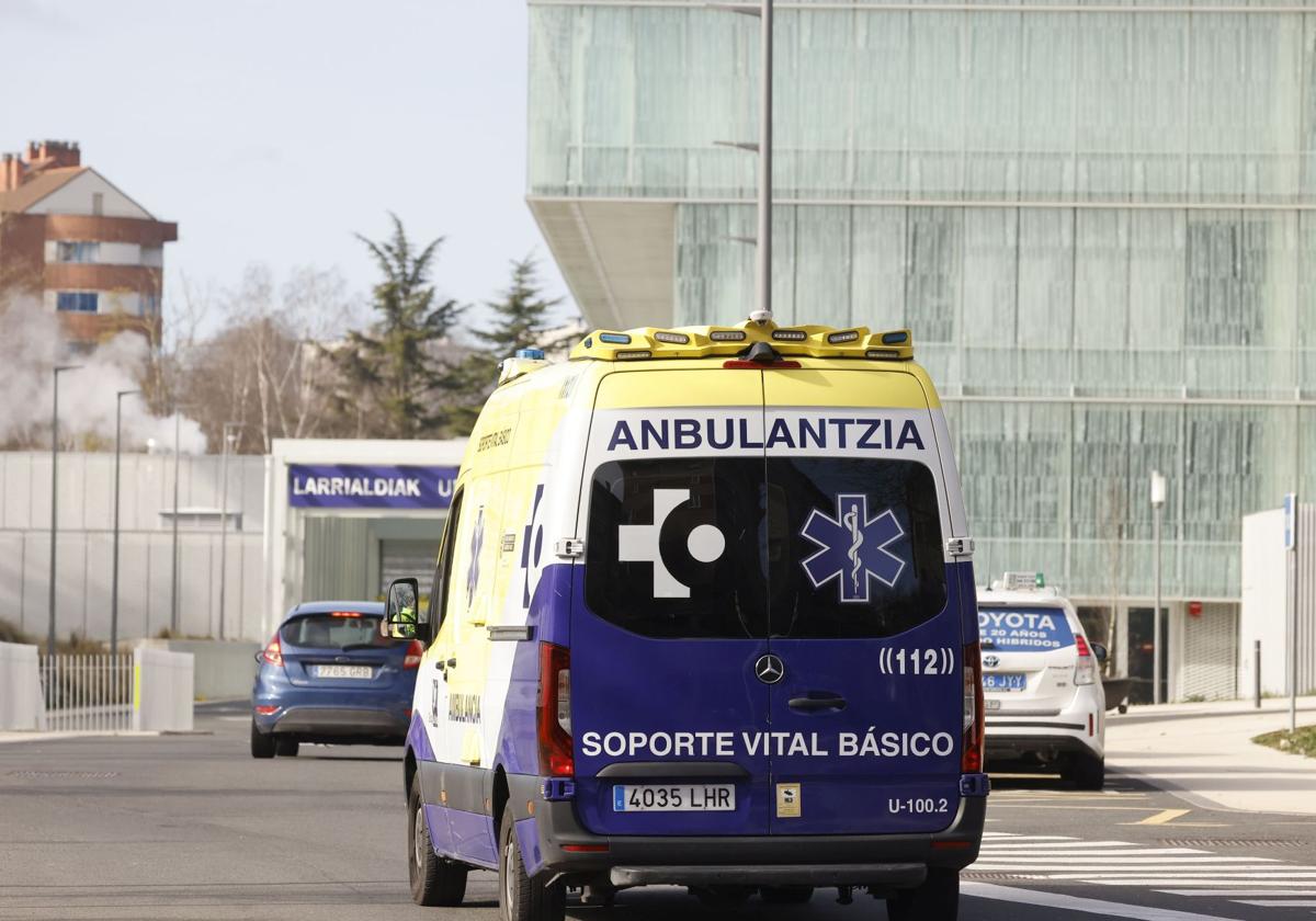 Una ciclista, herida en el choque con un turismo en Vitoria