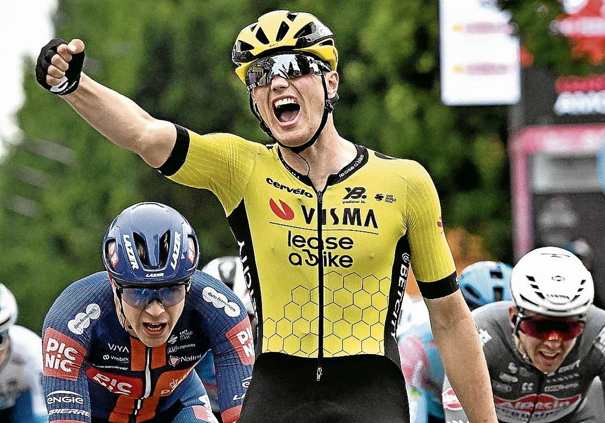 El neerlandés Olaf Kooij, de Visma, se impuso en el sprint de Viadana.
