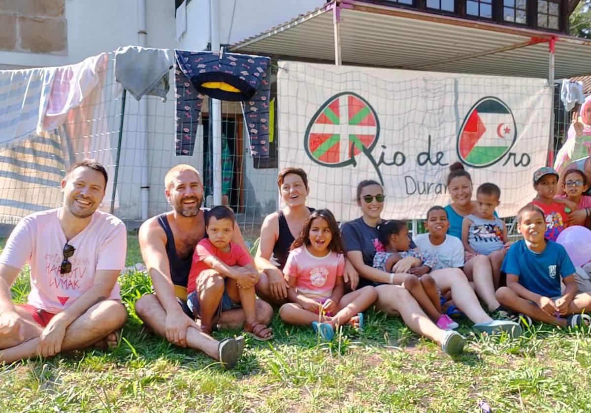 Un total de doce menores saharauis con diversidad funcional pasarán el verano en el albergue de Izurtza.