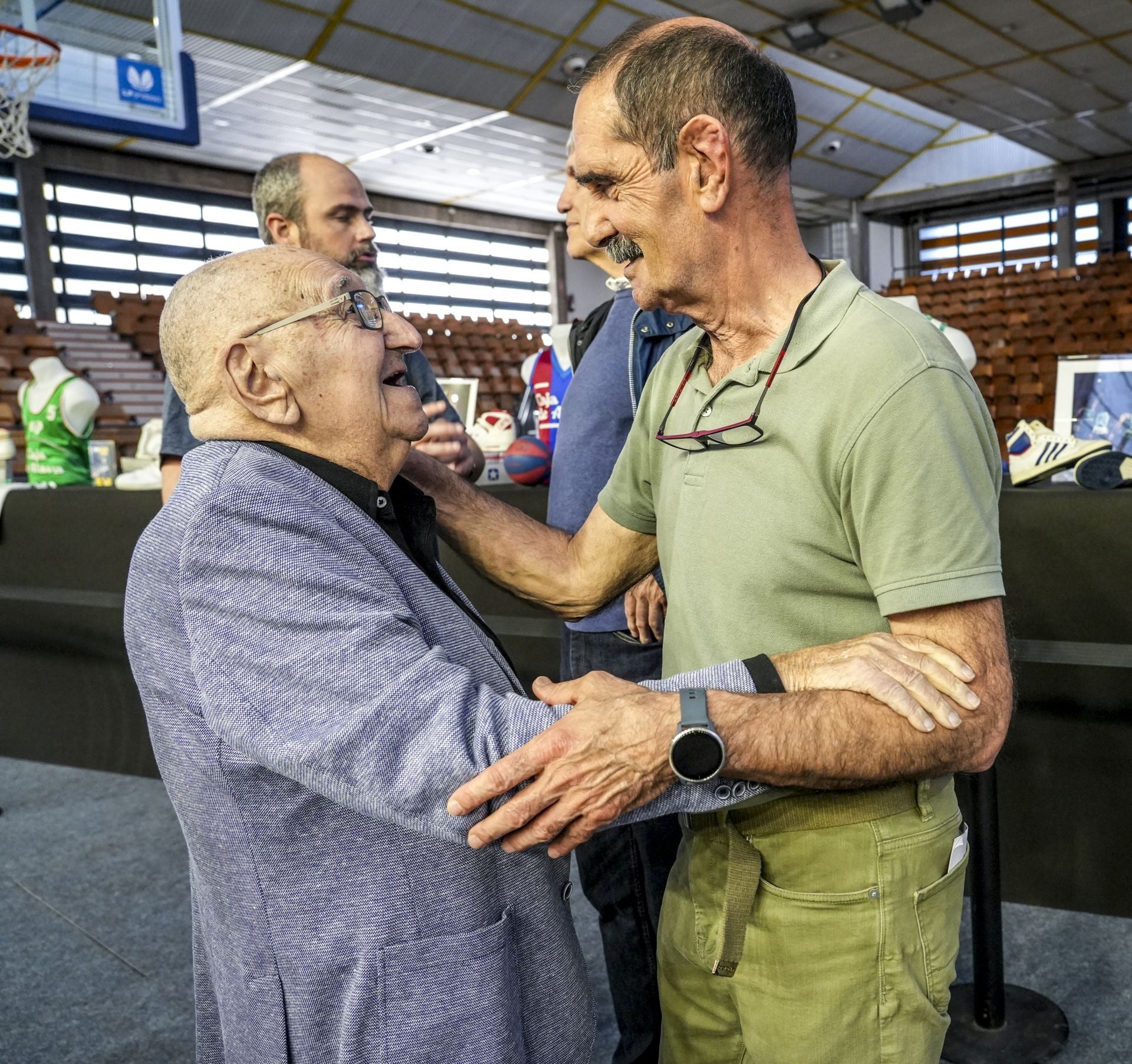 La reunión con Hollis en imágenes
