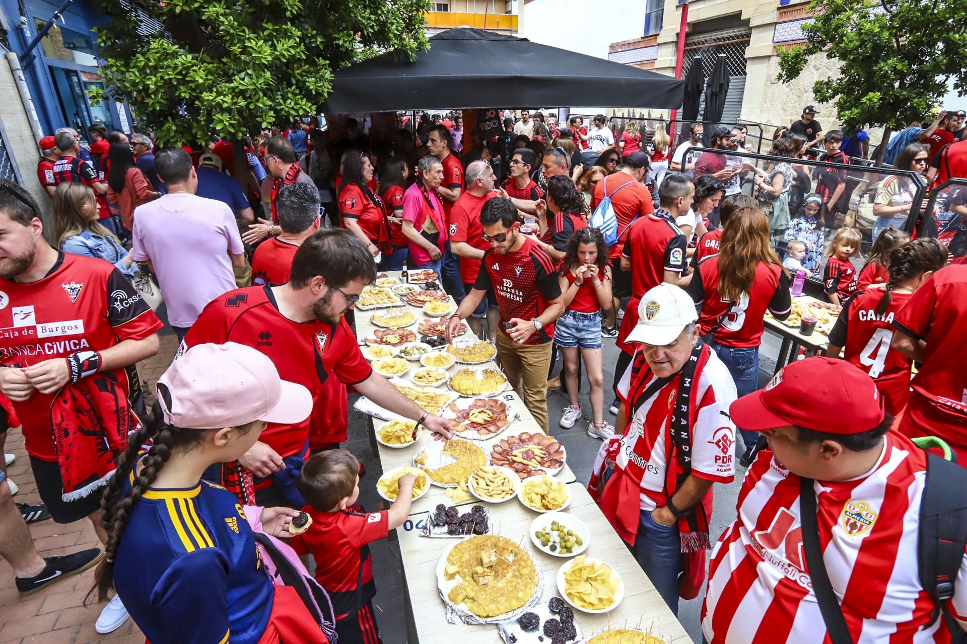Las imágenes de la previa del Mirandés