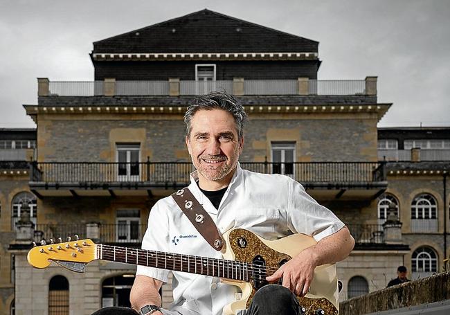 Sansinea lleva una década tocando con el grupo Starsolo.
