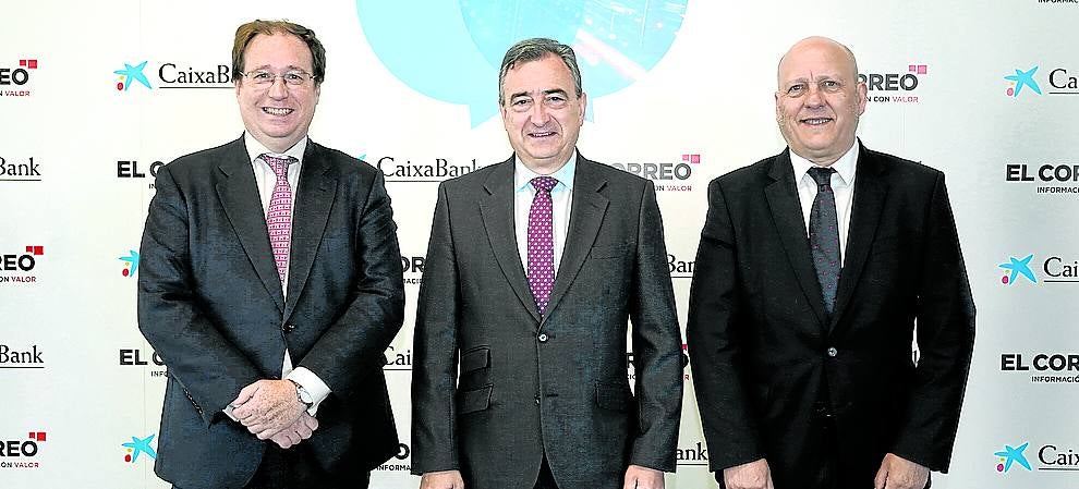 Jon Toledano, Aitor Esteban y Asier Atutxa.