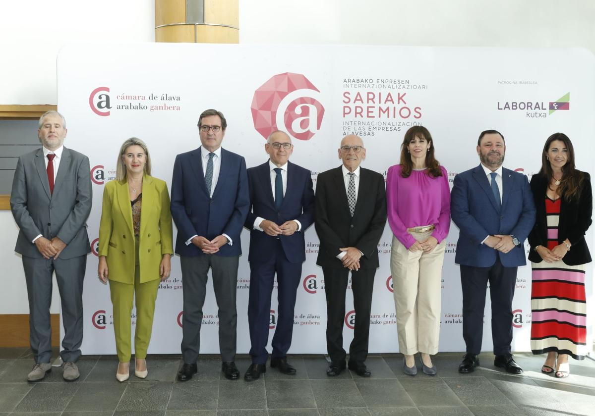 Andoitz Korta, Irma Basterra, Antonio Garamendi, Ramiro González, Gregorio Rojo, Maider Etxebarria, Juan A. Sánchez Corchero y Susana Andrés.