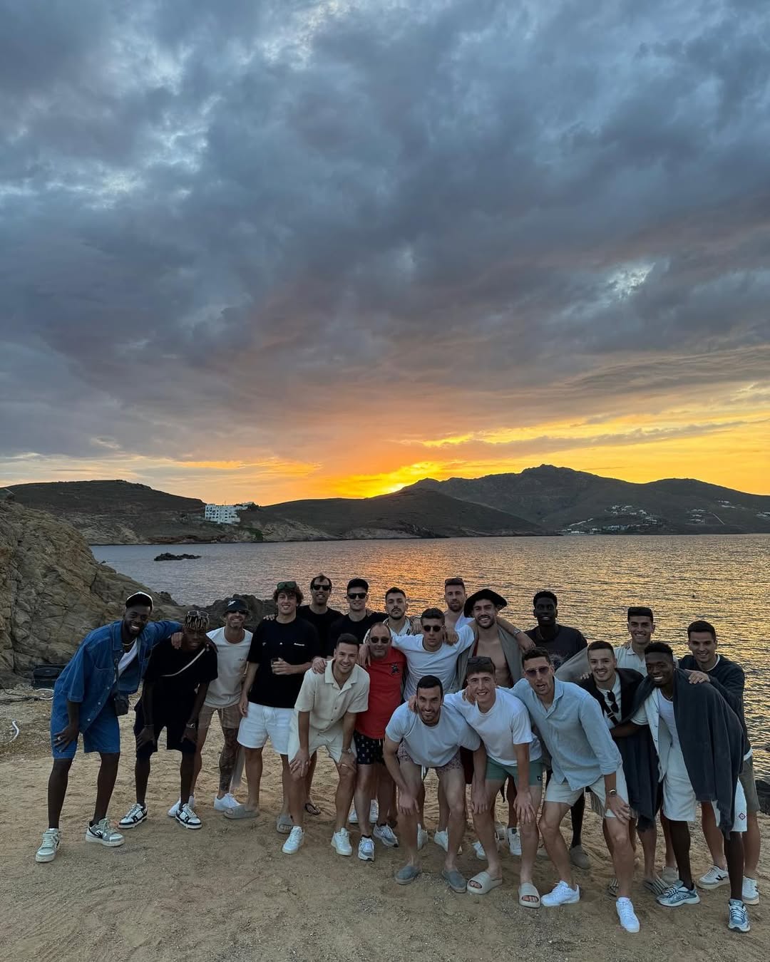 Iñaki Williams, Nico Williams, Yeray, Unai Gómez, Julen Agirrezabala, Guruzeta, Paredes, Vesga, Simón, Unai Nuñez, Adama, Lekue, Jauregizar, De Marcos, Gorosabel, Prados, Djaló y Galarreta.