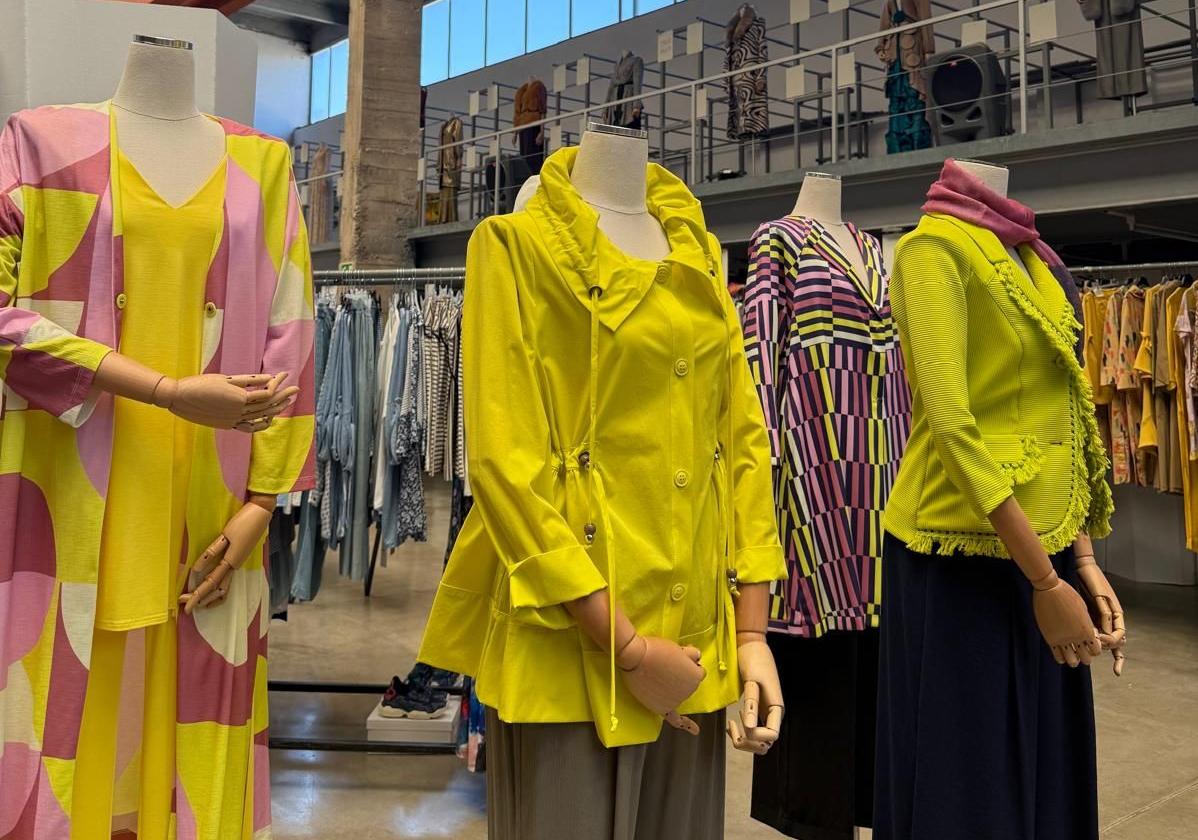 Mercedes de Miguel celebra un mercado en su atelier este fin de semana con prendas icónicas muy rebajadas