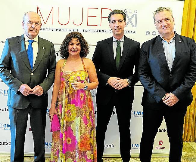 Ricardo Barkala, Ana Molina, Xabier Ochandiano y Javier Garcinuño. 