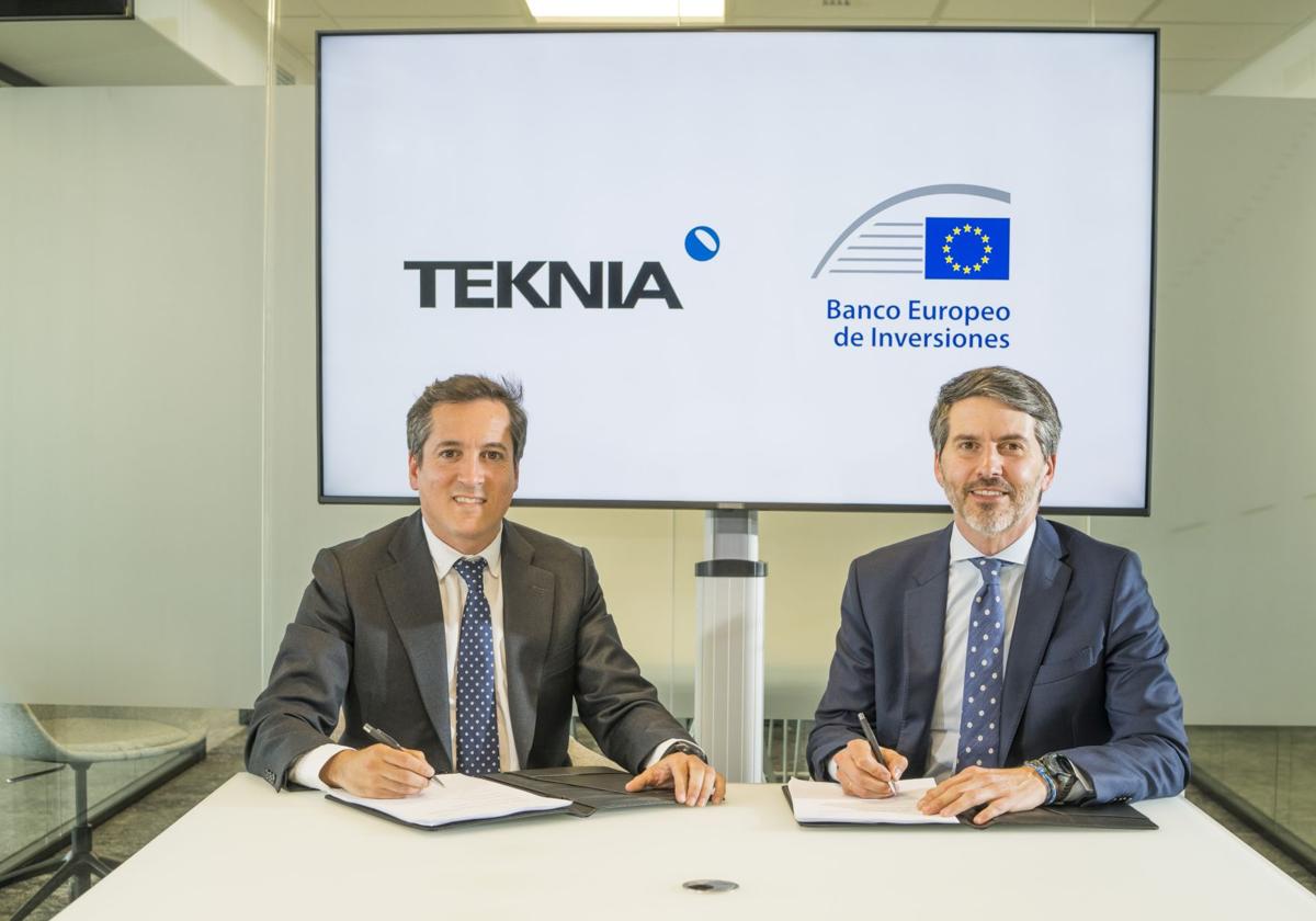 Javier Quesada, director general de Teknia, y Antonio Lorenzo, jefe de la División de Financiación para Empresas de España y Portugal del BEI.