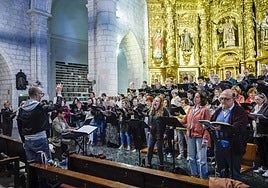 El Coro Sinfónico de Álava actúa este sábado en la iglesia de San Vicente.