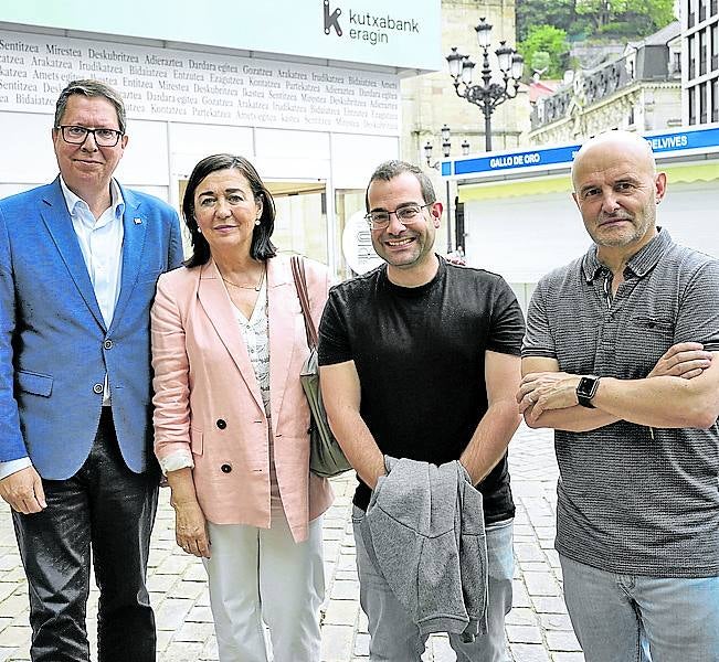 Gonzalo Olabarria, Yolanda Díez, Xabier Jiménez y Xabier Fernández.