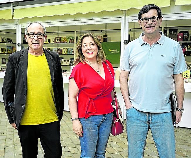 Iñaki López de Aguileta, Esmeralda Hernando y Javier Sagastiberri.