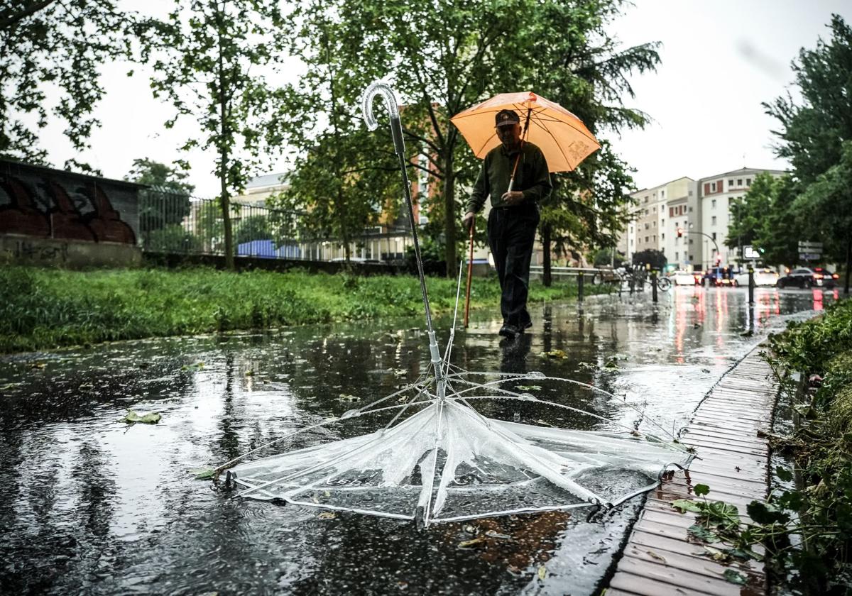 Álava arranca junio en aviso amarillo por lluvia «intensa»