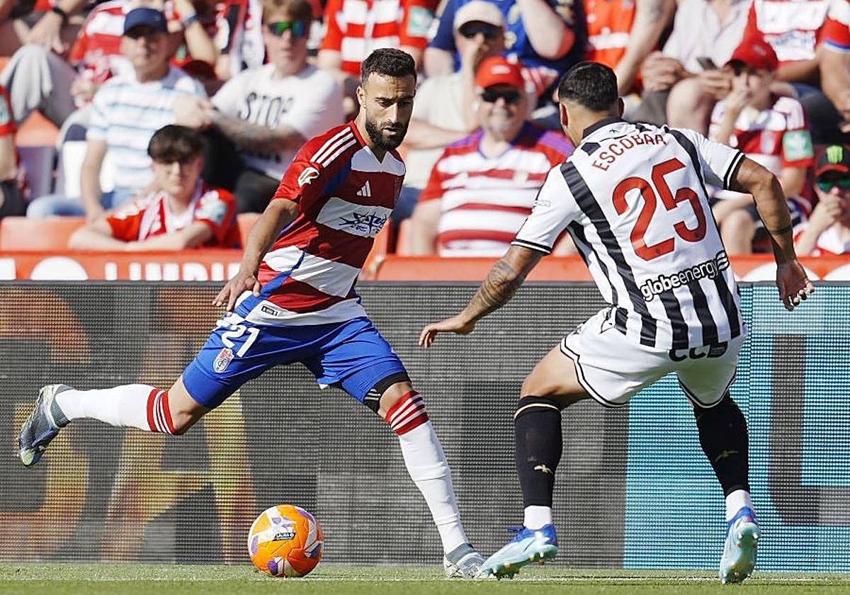 Abde Rebbach, durante un partido con el Granada.
