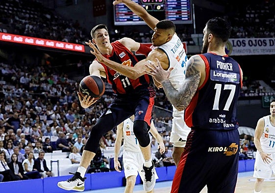 Janning fue uno de los protagonistas del último triunfo del Baskonia ante el Madrid en un play off.