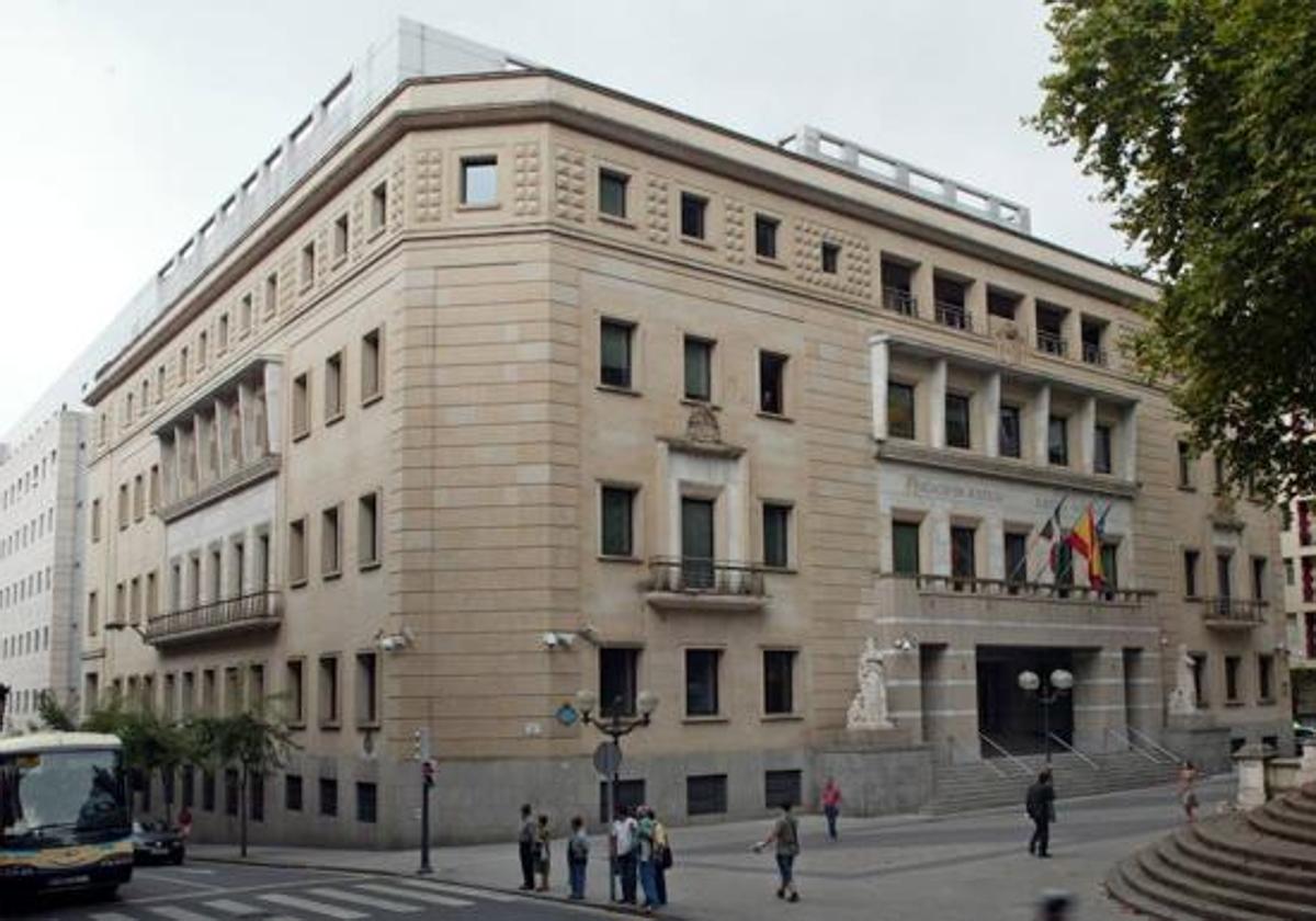 Los jueces de Bilbao recuerdan a los policías que «carecen de legitimación para pedir la prisión»