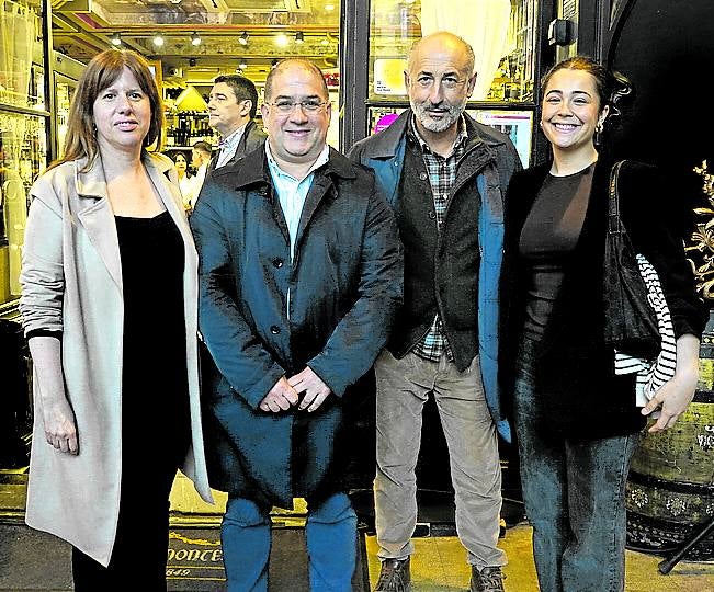 Janire Torvisco, Luis Arbiol, Aitor Elizegi y Sunne Junkera.