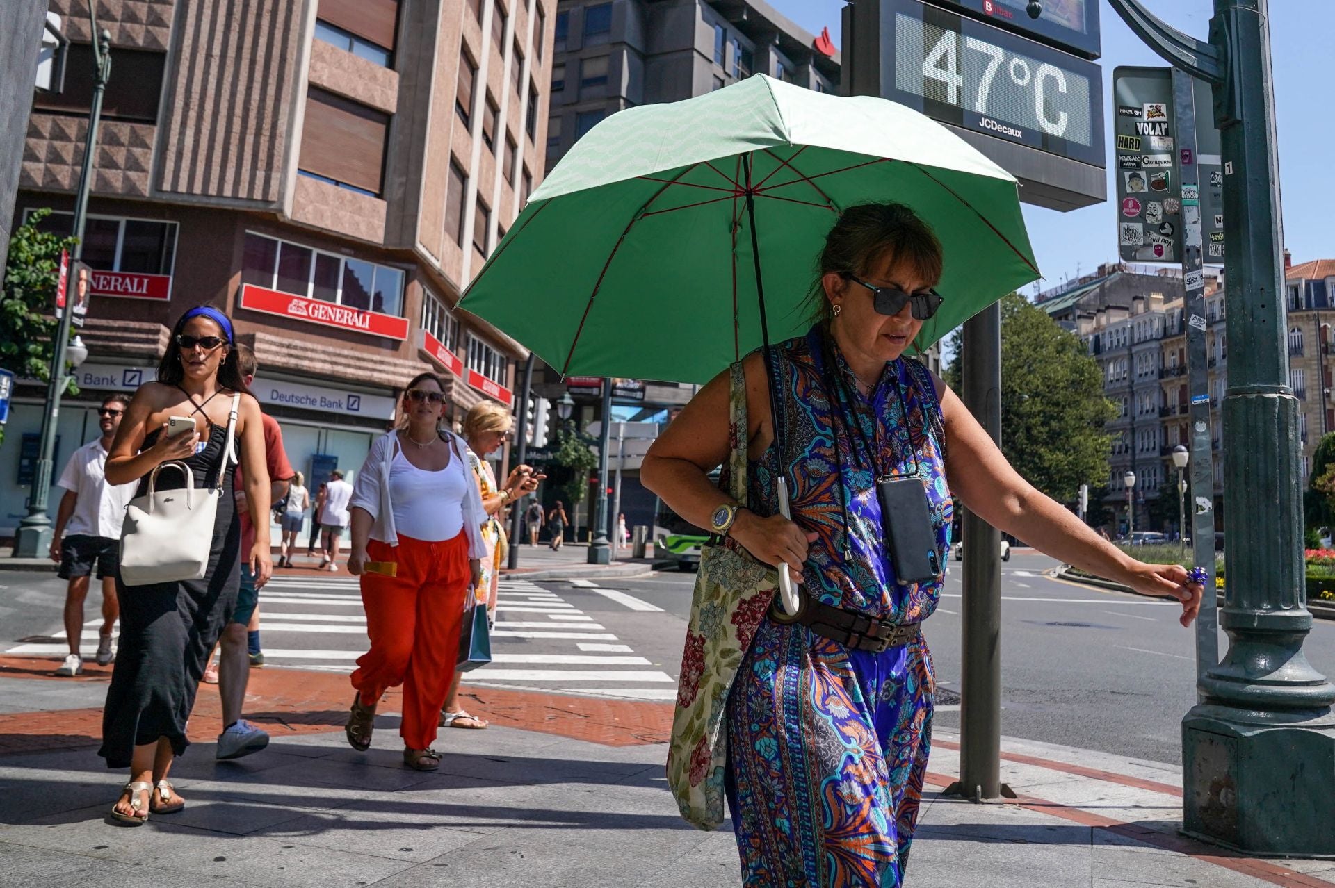 Imagen de archivo de un termómetro de Bilbao durante una ola de calor en 2023.
