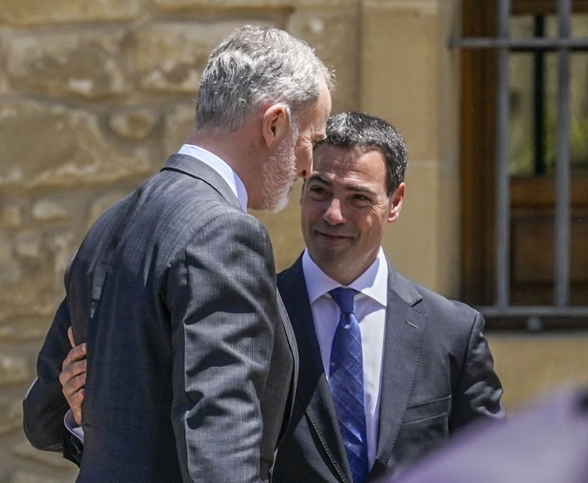 Las imágenes de la visita de Felipe VI a Elciego